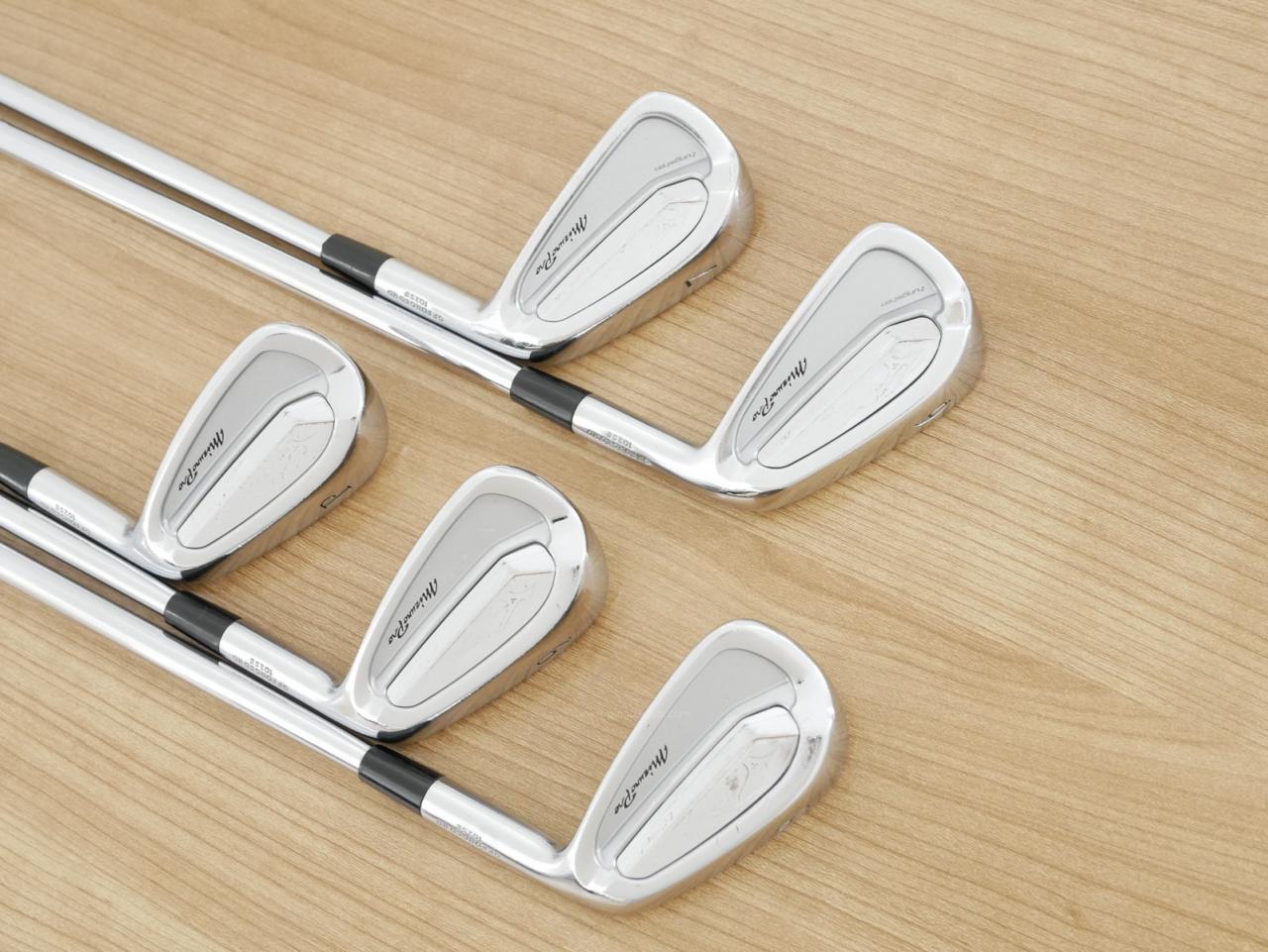 Iron set : Mizuno : ชุดเหล็ก Mizuno Pro 520 Forged (ปี 2021 นุ่มมาก) มีเหล็ก 6-Pw (5 ชิ้น) ก้านเหล็ก Dynamic Gold 105 S200