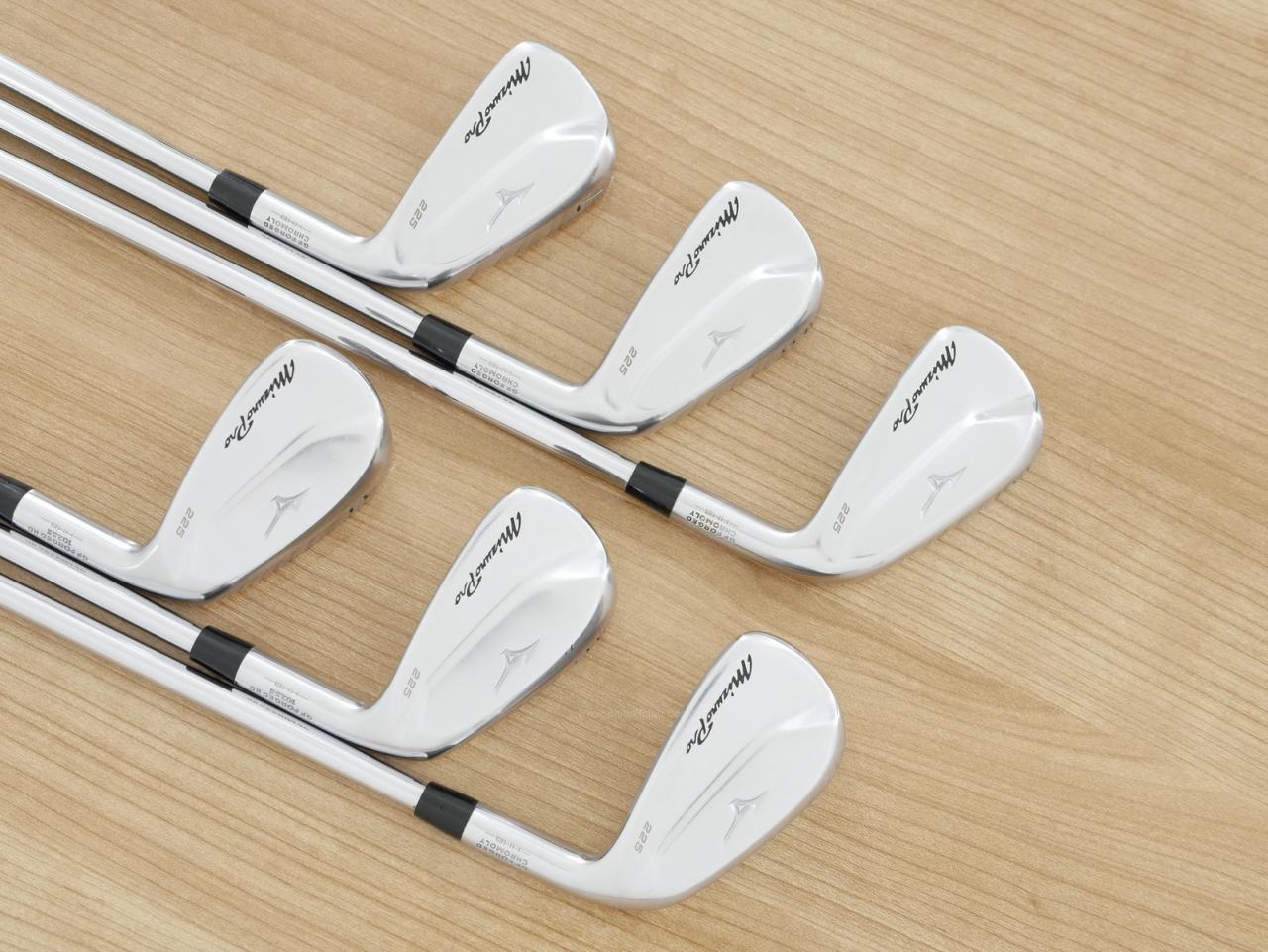 Iron set : Mizuno : ชุดเหล็ก Mizuno Pro 225 Forged (ปี 2023 นุ่ม แน่น ระยะดี) มีเหล็ก 5-Pw (6 ชิ้น) ก้านเหล็ก NS Pro ZELOS 7 Flex R
