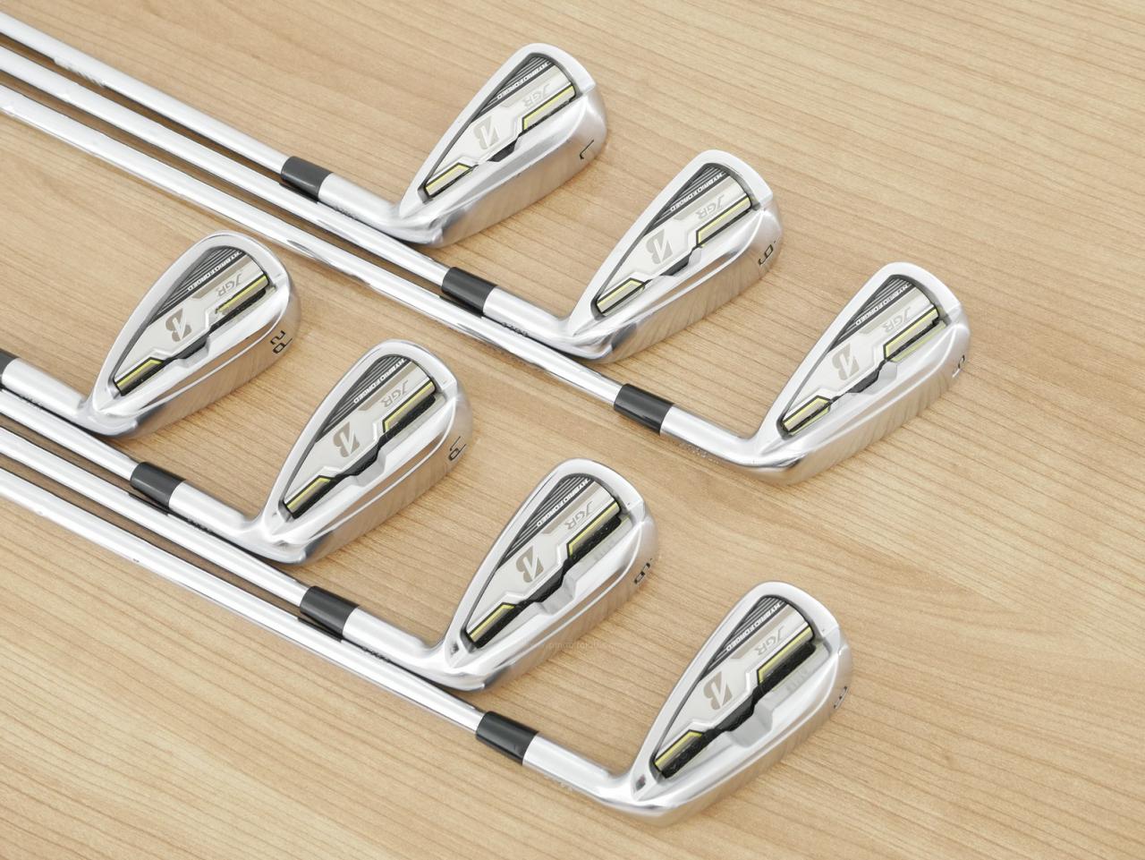 Iron set : Bridgestone : Bridgestone JGR Hybrid Forged (ตีไกลกว่าตัวอื่น 2 เบอร์) มีเหล็ก 5-P1,P2 (7 ชิ้น) ก้านเหล็ก NS Pro V90 Flex S