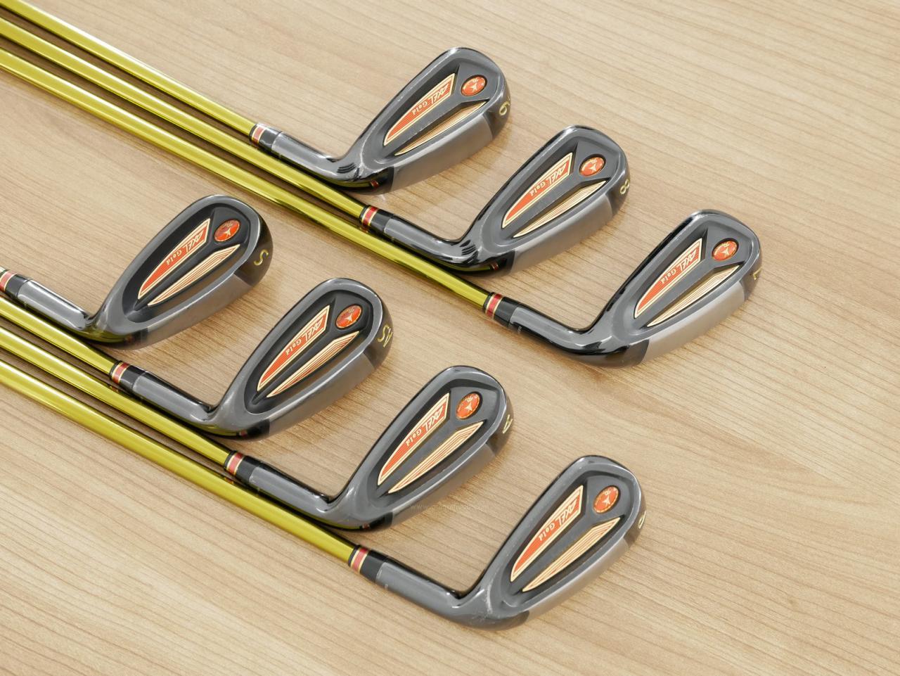 Iron set : Tsuruya : ชุดเหล็ก Tsuruya AXEL Gold Premium IV (รุ่นปี 2021 ของใหม่ 7 หมื่นกว่าบาท หน้าเด้งสุดๆ ไกลสุดๆๆ) มีเหล็ก 7-Pw,Aw,As,Sw (7 ชิ้น ครบเซ็ต) ก้านกราไฟต์ Flex R