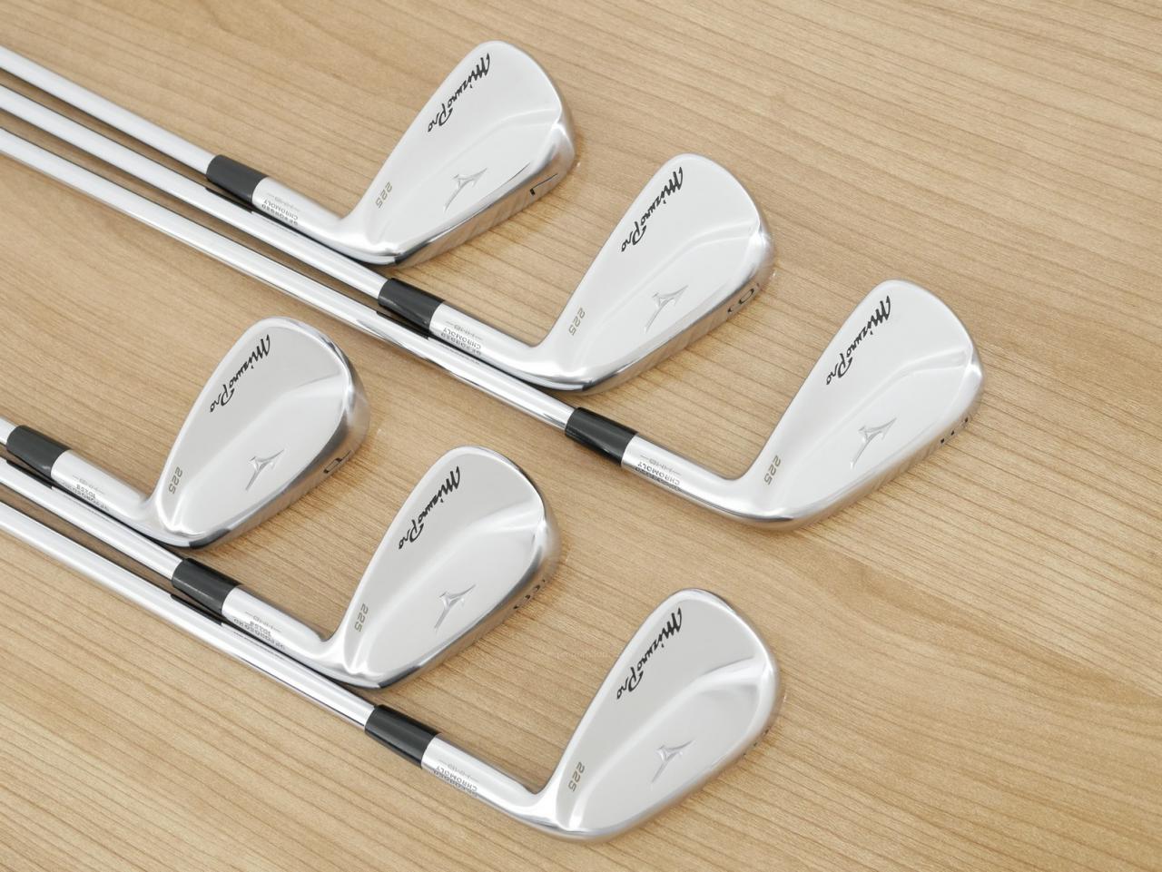 Iron set : Mizuno : ชุดเหล็ก Mizuno Pro 225 Forged (ปี 2023 นุ่ม แน่น ระยะดี) มีเหล็ก 5-Pw (6 ชิ้น) ก้านเหล็ก Dynamic Gold 95 S200