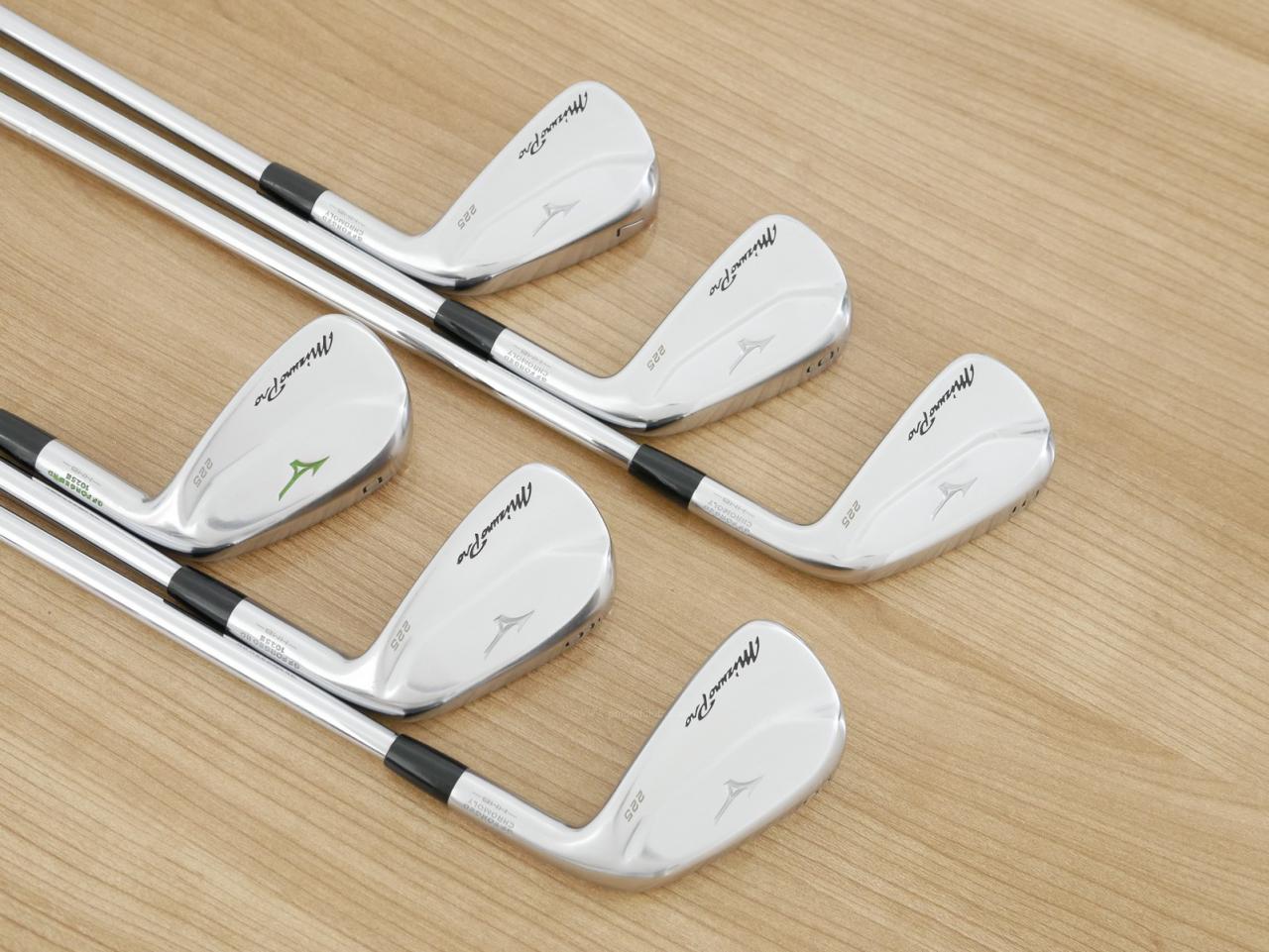 Iron set : Mizuno : ชุดเหล็ก Mizuno Pro 225 Forged (ปี 2023 นุ่ม แน่น ระยะดี) มีเหล็ก 5-Pw (6 ชิ้น) ก้านเหล็ก NS Pro 950 NEO Flex R