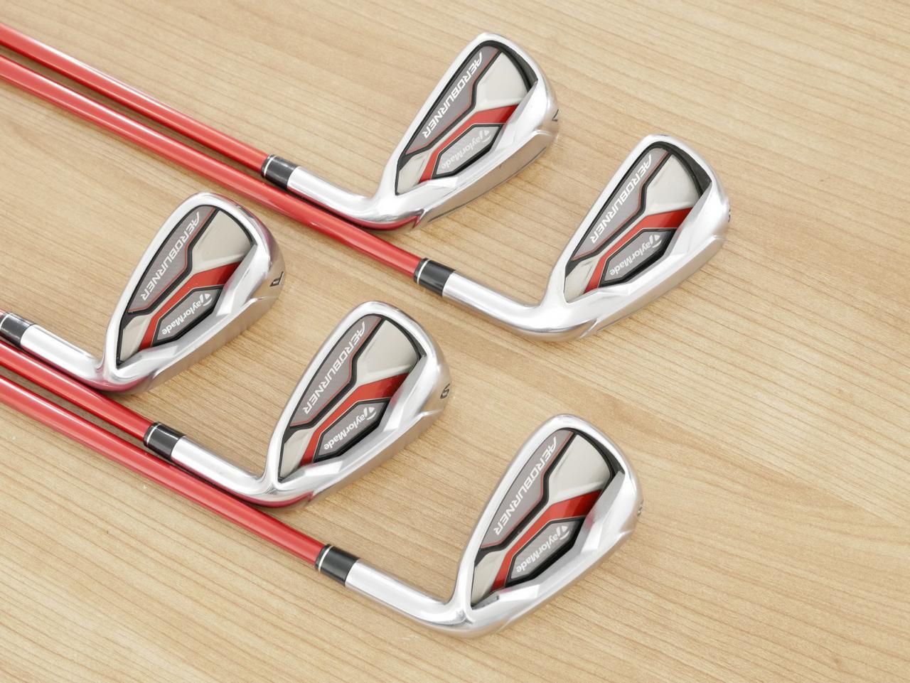 Iron set : Taylormade : ชุดเหล็ก Taylormade Aero Burner (ตีง่ายมาก) มีเหล็ก 6-Pw (5 ชิ้น) ก้านกราไฟต์ Flex R