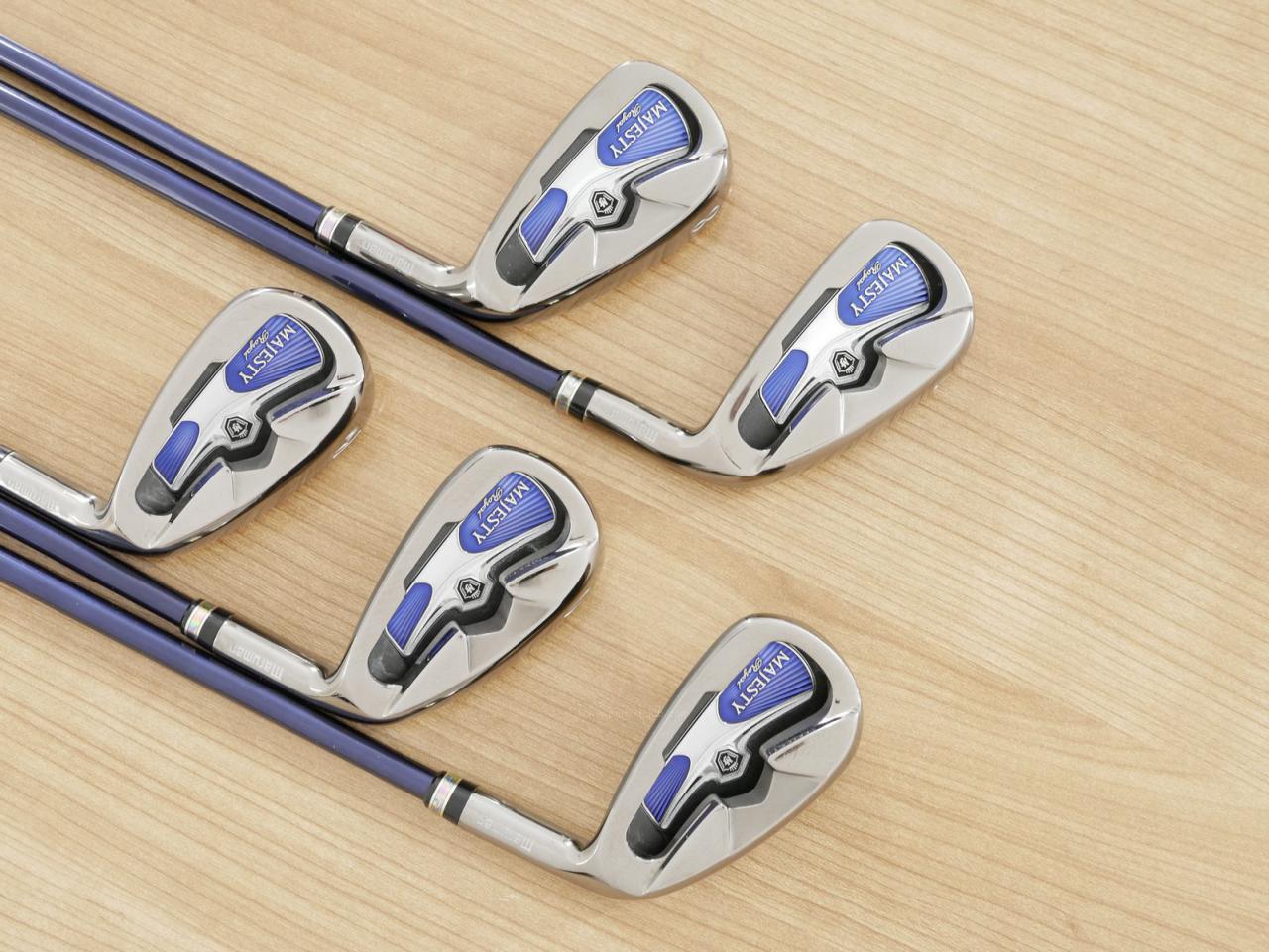 Iron set : Maruman : ชุดเหล็ก Maruman Majesty Royal SP (รุ่นท๊อปสุด ตีง่าย เด้ง ไกลมากๆ) มีเหล็ก 7-10,Pw (5 ชิ้น ระยะเทียบเท่า 4-Pw) ก้านกราไฟต์ Flex R