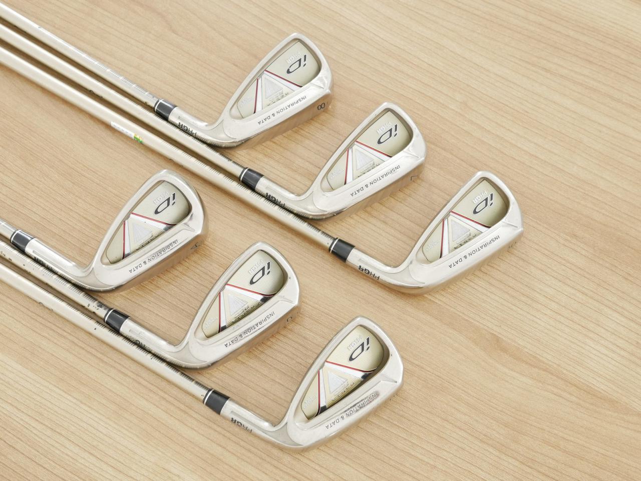 Iron set : PRGR : ชุดเหล็ก PRGR ID Nabla Red (รุ่นท๊อปสุด หน้าเด้ง ไกลมาก) มีเหล็ก 6-Pw,Aw (6 ชิ้น) ก้านกราไฟต์ M-37 Flex R