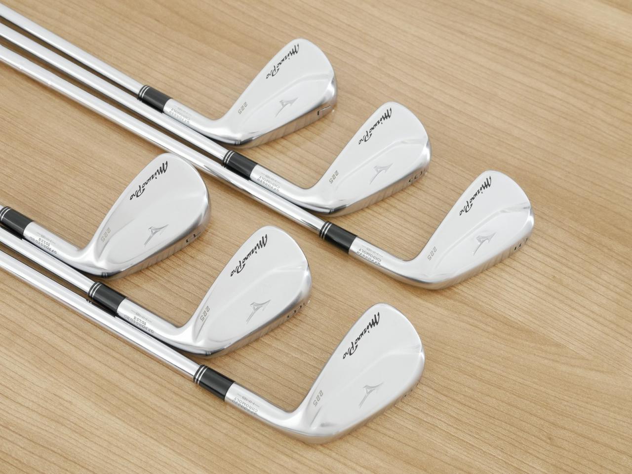 Iron set : Mizuno : ชุดเหล็ก Mizuno Pro 225 Forged (ปี 2023 นุ่ม แน่น ระยะดี) มีเหล็ก 5-Pw (6 ชิ้น) ก้านเหล็ก NS Pro Modus 105 Flex S