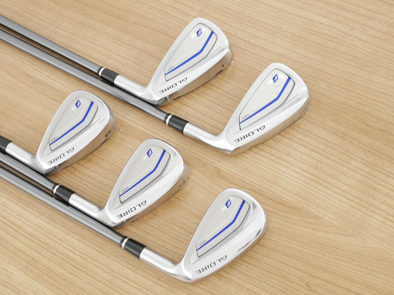Iron set : Taylormade : ชุดเหล็ก Taylormade Gloire F2 Forged (รุ่นท๊อปสุด Japan Spec. ออกปี 2017) มีเหล็ก 6-Pw (5 ชิ้น) ก้านกราไฟต์ Flex S