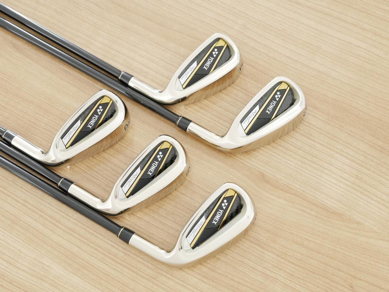 Iron set : Yonex : ชุดเหล็ก Yonex Royal E-Zone (รุ่นล่าสุด ปี 2024 หน้าเด้งสุดๆ ตีไกลสุดๆ) มีเหล็ก 6-Pw (5 ชิ้น) ก้านกราไฟต์ Flex SR