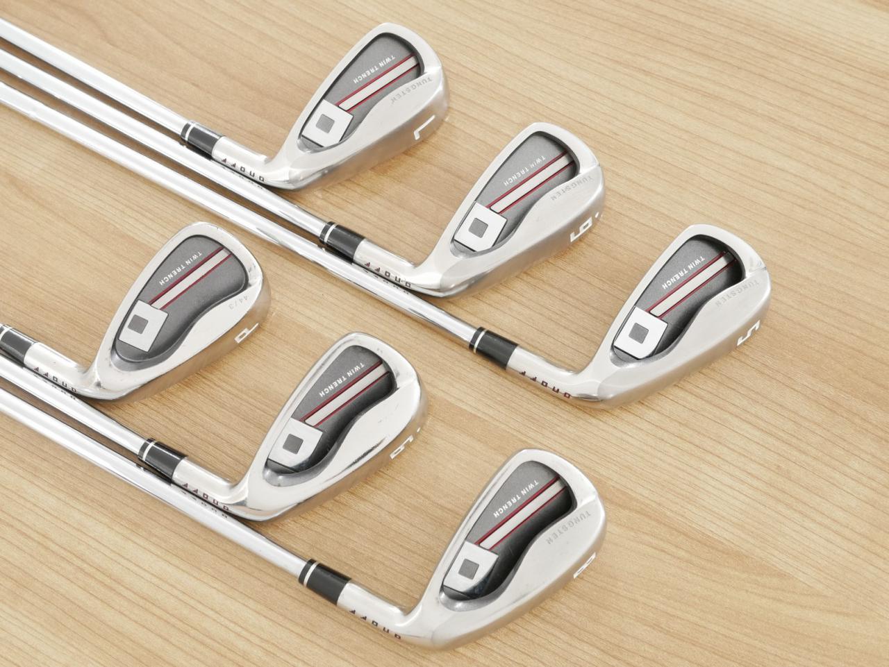 Iron set : Daiwa : ชุดเหล็ก Daiwa OnOff AKA (ปี 2017 หน้าเด้ง Maraging ยืดยุบได้ ตีง่าย นุ่ม ไกลมากๆ) มีเหล็ก 5-Pw (6 ชิ้น) ก้านเหล็ก NS Pro 950 Flex S