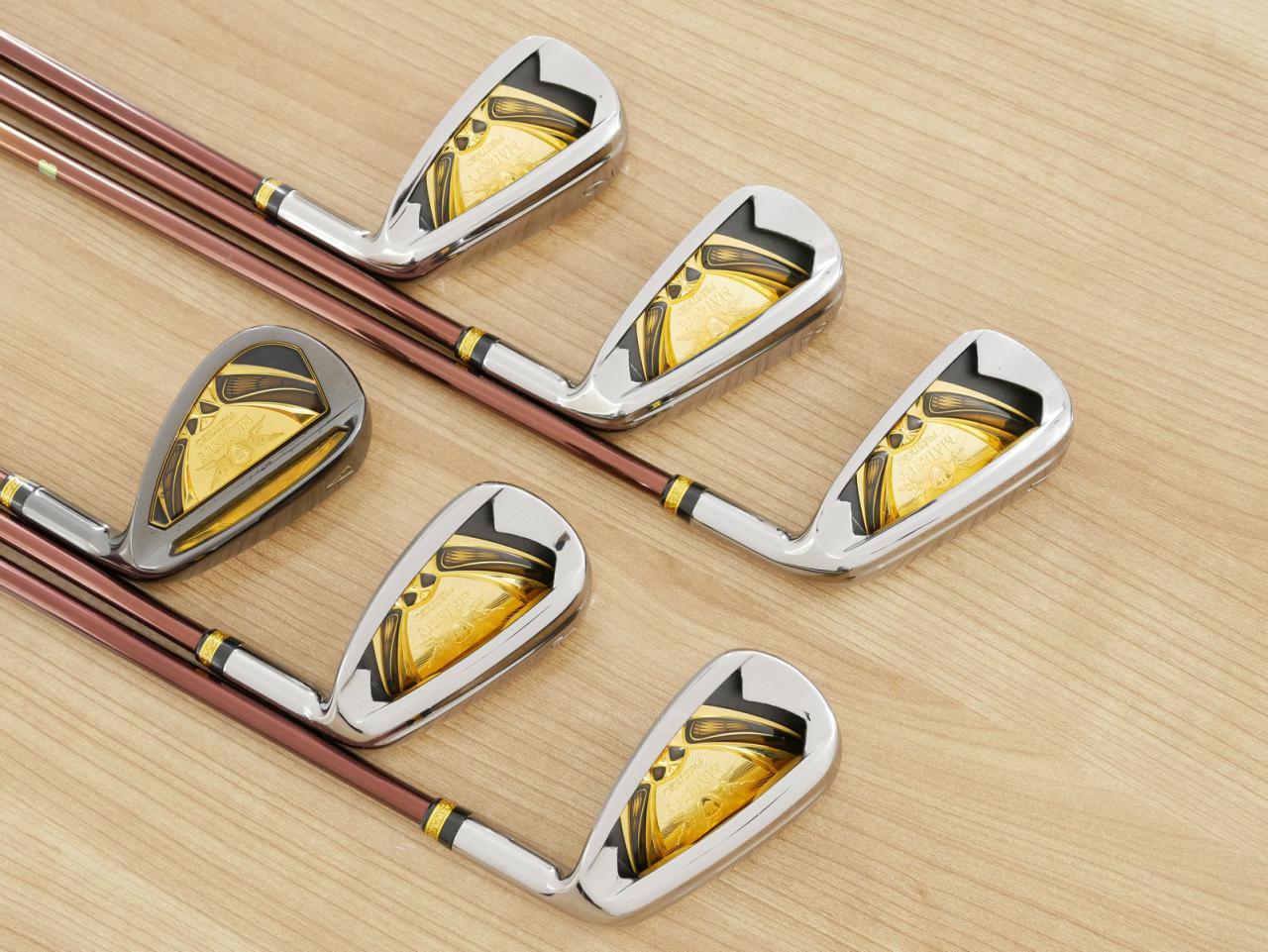 Iron set : Maruman : ชุดเหล็ก Maruman Majesty Prestigio XI (รุ่นท๊อปสุด ปี 2022 หน้าเด้ง ตีไกลมาก ของใหม่ 1.2 แสนบาท) มีเหล็ก 7-10,Pw,Aw (6 ชิ้น เทียบเท่า 6-Pw,Aw) ก้านกราไฟต์ Flex R