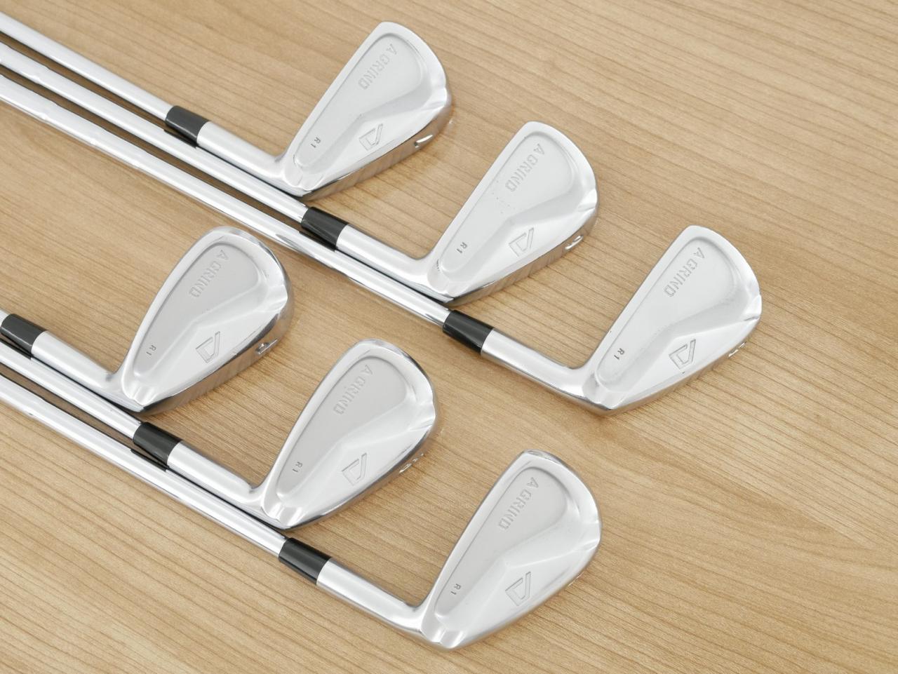 Iron set : Other Brand : ชุดเหล็ก A Grind R1 Forged (นุ่มมากๆ หายากมากๆ) มีเหล็ก 5-Pw (6 ชิ้น) ก้านเหล็ก KBS Tour 120 Flex X