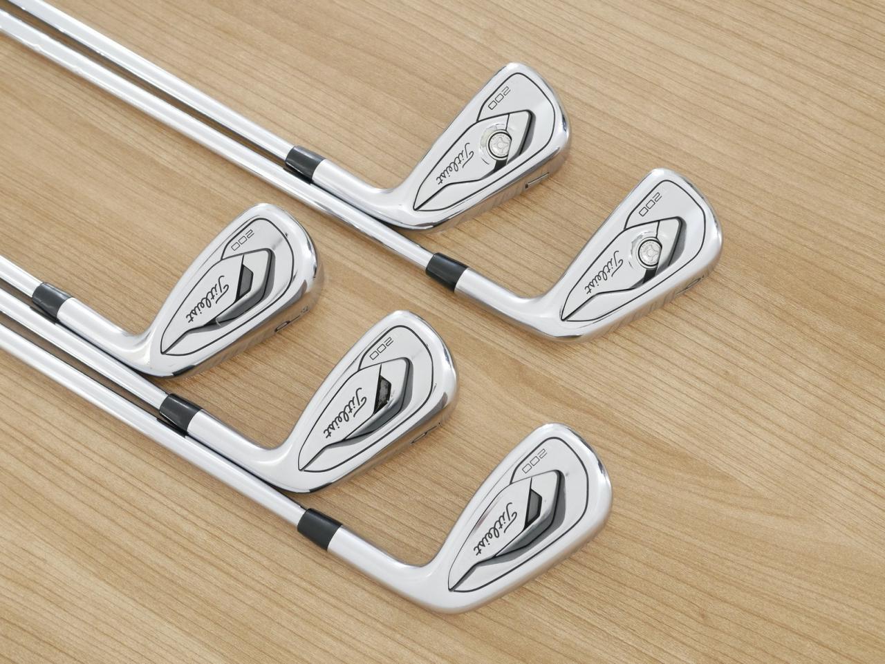 Iron set : Titleist : ชุดเหล็ก Titleist T200 (รุ่นปี 2020) มีเหล็ก 6-Pw (5 ชิ้น) ก้านเหล็ก NS Pro Modus 105 Flex S