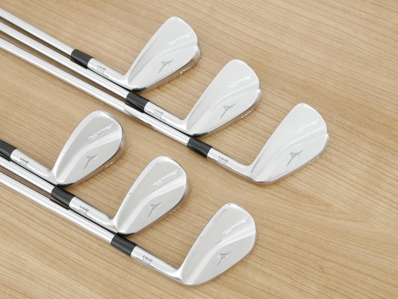 Iron set : Mizuno : ชุดเหล็ก Mizuno Pro 241 Forged (ปี 2024 นุ่ม แน่น ระยะดี) มีเหล็ก 5-Pw (6 ชิ้น) ก้านเหล็ก Dynamic Gold S200
