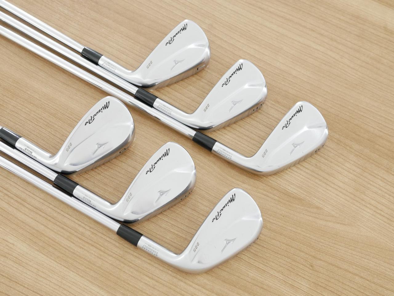 Iron set : Mizuno : ชุดเหล็ก Mizuno Pro 225 Forged (ปี 2023 นุ่ม แน่น ระยะดี) มีเหล็ก 5-Pw (6 ชิ้น) ก้านเหล็ก Dynamic Gold 95 S200