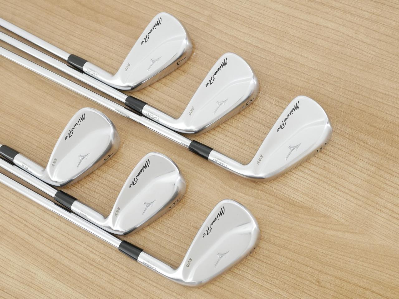 Iron set : Mizuno : ชุดเหล็ก Mizuno Pro 225 Forged (ปี 2023 นุ่ม แน่น ระยะดี) มีเหล็ก 5-Pw (6 ชิ้น) ก้านเหล็ก Dynamic Gold 95 S200