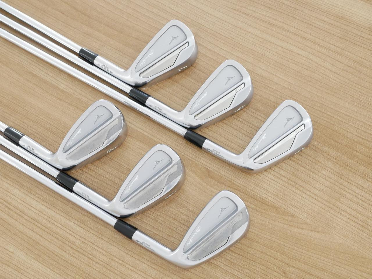 Iron set : Mizuno : ชุดเหล็ก Mizuno Pro 518 Forged (รุ่นปี 2019 นุ่มมาก) มีเหล็ก 5-Pw (6 ชิ้น) ก้านเหล็ก Dynamic Gold 95 S200