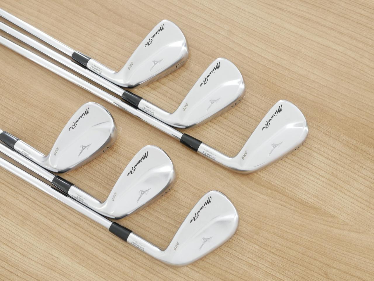 Iron set : Mizuno : ชุดเหล็ก Mizuno Pro 225 Forged (ปี 2023 นุ่ม แน่น ระยะดี) มีเหล็ก 5-Pw (6 ชิ้น) ก้านเหล็ก Dynamic Gold 95 S200