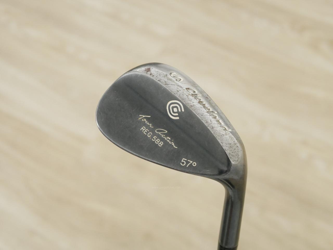 Wedge : Cleveland : Wedge Cleveland 588 Loft 57 ก้านเหล็ก Dynamic Gold R400