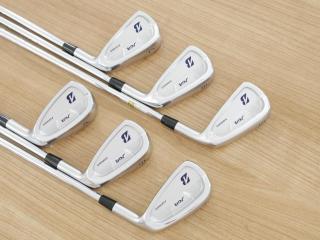 Iron set : Bridgestone : Bridgestone JGR Forged (ออกปี 2017 นุ่ม แน่น) มีเหล็ก 5-PW (6 ชิ้น) ก้านเหล็ก XP95 S200