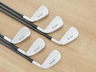Iron set : Tsuruya : ชุดเหล็ก Tsuruya Goldenprix TR-01 (รุ่นใหม่ ตีง่าย ไกลมากๆ) มีเหล็ก 6-Pw,48 (6 ชิ้น) ก้านกราไฟต์ Flex SR