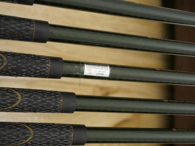 Iron set : Honma : **ก้าน 3 ดาว** ชุดเหล็ก Honma Beres IS-01 (หน้าเด้ง Maraging) มีเหล็ก 6-11 (6 ชิ้น เทียบเท่า 5-Pw) ก้าน ARMRQ 6 (45) FLex R (3 ดาว)