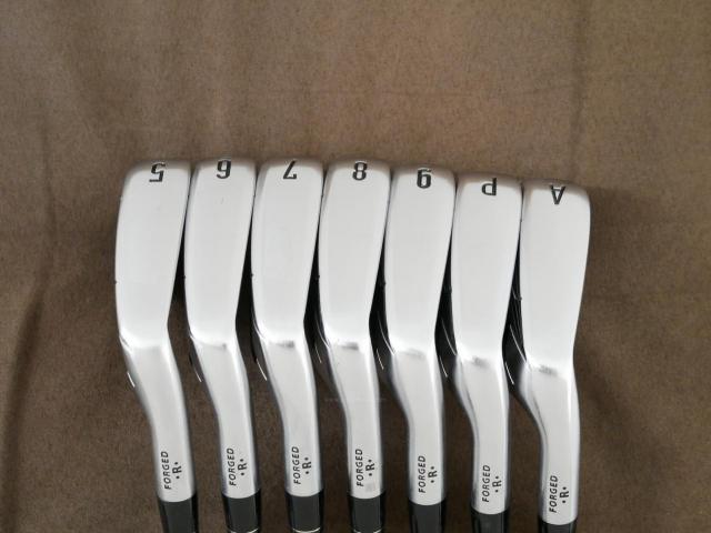 Iron set : Callaway : ชุดเหล็ก Callaway Legacy V (Forged) มีเหล็ก 5-Pw,Aw (7 ชิ้น) ก้านเหล็ก GS85 R300