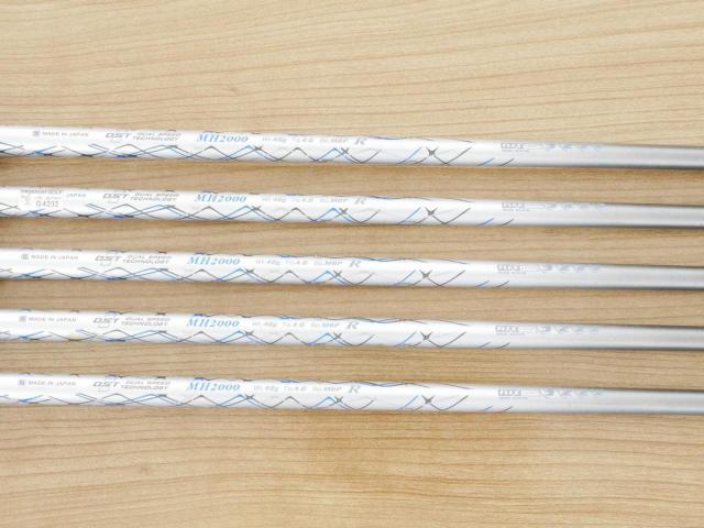 Iron set : XXIO : **มีตำหนิ** ชุดเหล็ก XXIO Cross 2 (ออกปี 2021 ตีไกลที่สุดของที่สุดจาก XXIO หน้าเด้งสุดๆ) มีเหล็ก 7-Pw,Aw (5 ชิ้น ตีไกลกว่าปกติ 2 เบอร์) ก้านกราไฟต์ MH-2000 Flex R