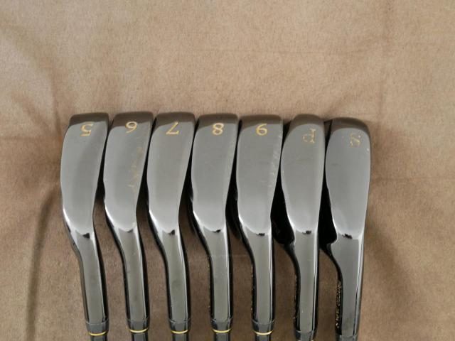 Iron set : Other Brand : ชุดเหล็ก Protec CV-001 (บริษัทเดียวกับ Superman) มีเหล็ก 5-Pw,Sw (7 ชิ้น) ก้านกราไฟต์ Flex R