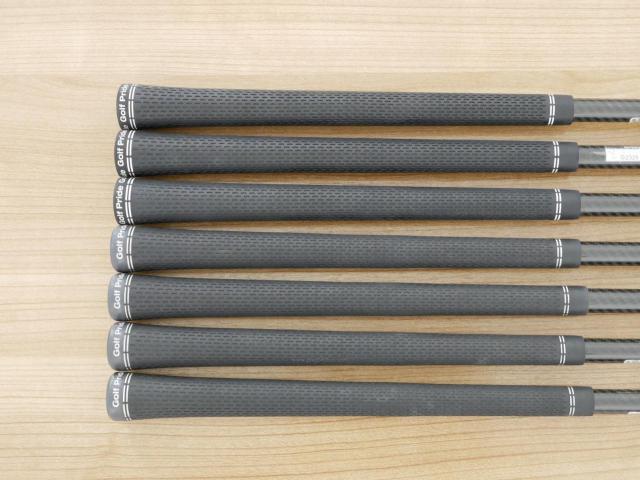 Iron set : Titleist : ชุดเหล็ก Titleist T400 (ตีง่ายที่สุด ไกลที่สุด ออกปี 2020) มีเหล็ก 7-Pw,43,49,55 (7 ชิ้น) ก้านกราไฟต์ Mitsubishi TENSEI 50 Flex R