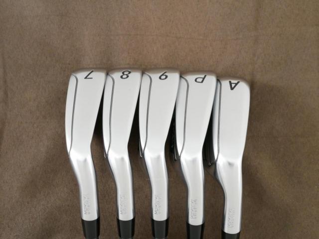 Iron set : Yamaha : ชุดเหล็ก Yamaha Inpres DriveStar Type S (รุ่นล่าสุด ปี 2025 ตีไกลที่สุด ไกลกว่าเหล็กทั่วไป 2 เบอร์ หน้าเด้งมากๆ) มีเหล็ก 7-Pw,Aw (5 ชิ้น) ก้านกราไฟต์ Fujikura Speeder NX M-425i Flex SR