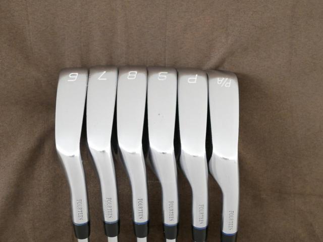 Iron set : Fourteen : ชุดเหล็ก Fourteen TC777 Forged มีเหล็ก 6-Pw,Aw (6 ชิ้น) ก้านเหล็ก NS Pro 950 HT Flex R
