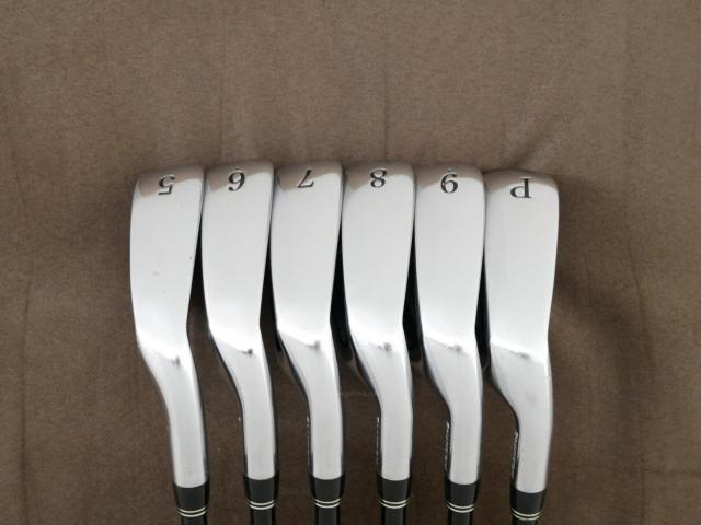 Iron set : Tourstage : ชุดเหล็ก Tourstage PHYZ III (ปี 2017 ซีรี่ย์ท๊อป ใบใหญ่ ตีง่าย ไกล) มีเหล็ก 5-Pw (6 ชิ้น) ก้านกราไฟต์ Flex R