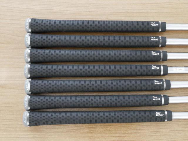 Iron set : Taylormade : ชุดเหล็ก Taylormade Burner มีเหล็ก 5-Pw,Sw (7 ชิ้น) ก้านเหล็ก Flex S