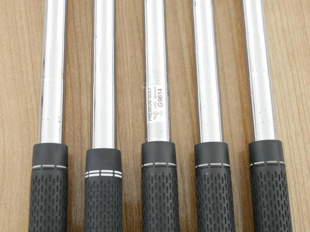 Iron set : Titleist : ชุดเหล็ก Titleist VG3 Type D Forged (รุ่นปี 2019 Japan Spec. ตีง่ายและไกลที่สุดของ Titleist) มีเหล็ก 6-Pw (5 ชิ้น) ก้านเหล็ก NS Pro Zelos 8 Flex S