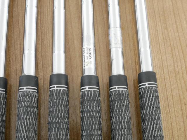 Iron set : Titleist : ชุดเหล็ก Titleist 690CB Forged มีเหล็ก 3-Pw (8 ชิ้น) ก้านเหล็ก Dynamic Gold R300