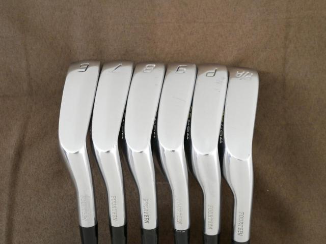 Iron set : Fourteen : ชุดเหล็ก Fourteen TC-404 (ปี 2018 ใบใหญ่ ตีไกลมาก เหล็ก 7 Loft 28) มีเหล็ก 6-Pw,Aw (6 ชิ้น) ก้านกราไฟต์ Flex R