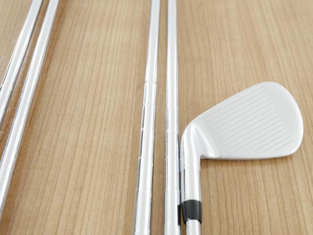 Iron set : Callaway : **ของใหม่ ยังไม่แกะพลาสติก** ชุดเหล็ก Callaway ELYTE (ออกปี 2025 ตีง่ายมาก ไกล Japan Spec.) มีเหล็ก 6-Pw (5 ชิ้น) ก้านเหล็ก NS Pro 950 NEO Flex R