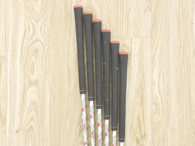 Iron set : Taylormade : ชุดเหล็ก Taylormade M6 (ออกปี 2019 Japan Spec) มีเหล็ก 5-Pw (6 ชิ้น) ก้านกราไฟต์ Mitsubishi FUBUKI TM6 Flex S
