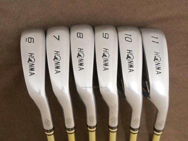Iron set : Honma : ชุดเหล็ก Honma Beres IS-05 Forged (ปี 2017) มีเหล็ก 6-11 (6 ชิ้น ระยะเทียบเท่า 5-Pw ของรุ่นอื่นๆ) ก้าน ARMRQ ∞ (48) Flex R (2 ดาว)