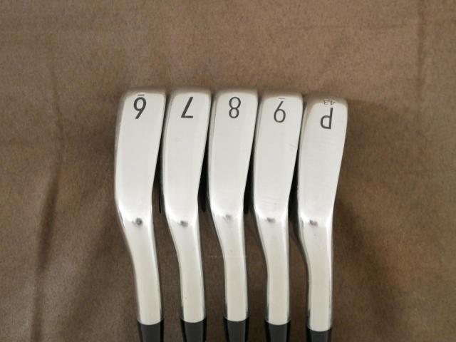 Iron set : Titleist : ชุดเหล็ก Titleist T300 (ออกปี 2019) มีเหล็ก 6-Pw (5 ชิ้น) ก้านกราไฟต์ Fujikura MCI 70 Flex S