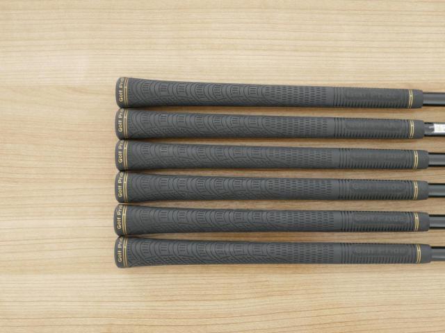 Iron set : Honma : **ก้าน 3 ดาว** ชุดเหล็ก Honma Beres NX (รุ่นปี 2023) มีเหล็ก 7-11,Aw (6 ชิ้น) ก้านกราไฟต์ Honma Vizard IB-WF 85 Flex S (3 ดาว)