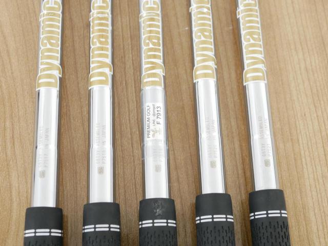 Iron set : Mizuno : ชุดเหล็ก Mizuno Pro 520 Forged (ปี 2021 นุ่มมาก) มีเหล็ก 6-Pw (5 ชิ้น) ก้านเหล็ก Dynamic Gold 105 S200