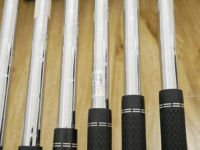 Iron set : Titleist : ชุดเหล็ก Titleist AP1 716 (ออกปี 2016) มีเหล็ก 5-Pw (6 ชิ้น) ก้านเหล็ก NS Pro 950 Flex R