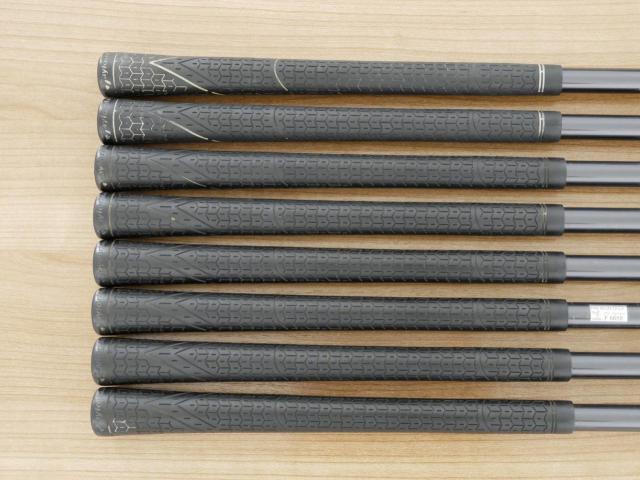 Iron set : Taylormade : ชุดเหล็ก Taylormade R7 CGB MAX (ใบใหญ่ ตีง่าย) มีเหล็ก 3-Pw (8 ชิ้น) ก้านกราไฟต์ Flex R