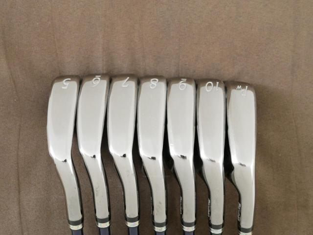 Iron set : Maruman : ชุดเหล็ก Maruman Majesty Royal SP (รุ่นท๊อปสุด ตีง่าย เด้ง ไกลมากๆ) มีเหล็ก 5-10,Pw (7 ชิ้น ระยะเทียบเท่า 4-Pw) ก้านกราไฟต์ Flex R