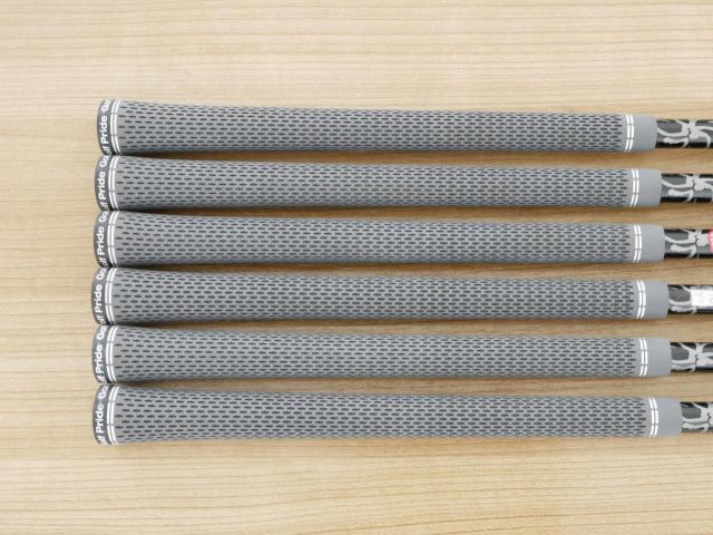 Iron set : Taylormade : ชุดเหล็ก Taylormade P770 Forged (รุ่นปี 2023 นุ่ม แน่น)  มีเหล็ก 5-Pw (6 ชิ้น) ก้านกราไฟต์ Mitsubishi Diamana Thump i95 Flex S