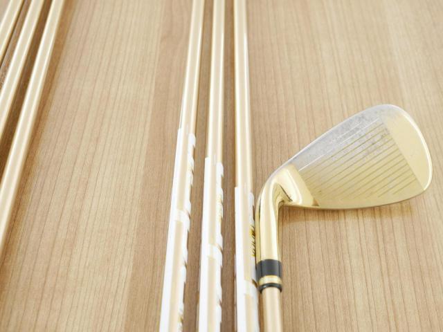 Iron set : Katana : ชุดเหล็ก Katana Voltio Model J Gold (ปี 2018 หน้าเด้ง ตีง่าย ไกล) มีเหล็ก 6-Pw,Aw,Sw (7 ชิ้น) ก้านกราไฟต์ Fujikura Speeder 550 Flex SR