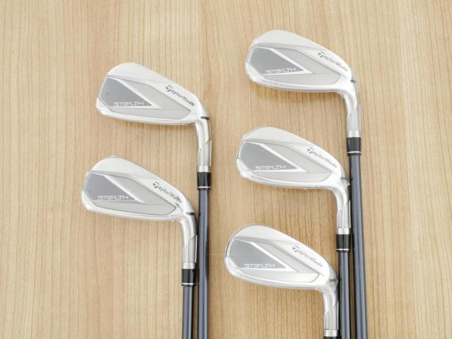 Iron set : Taylormade : **ของใหม่ ยังไม่แกะพลาสติก** ชุดเหล็ก Taylormade Stealth (ออกปี 2022 Japan Spec.) มีเหล็ก 6-Pw (5 ชิ้น) ก้านกราไฟต์ Mitsubishi Tensei TM60 Flex R