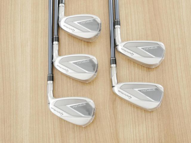 Iron set : Taylormade : **ของใหม่ ยังไม่แกะพลาสติก** ชุดเหล็ก Taylormade Stealth (ออกปี 2022 Japan Spec.) มีเหล็ก 6-Pw (5 ชิ้น) ก้านกราไฟต์ Mitsubishi Tensei TM60 Flex R