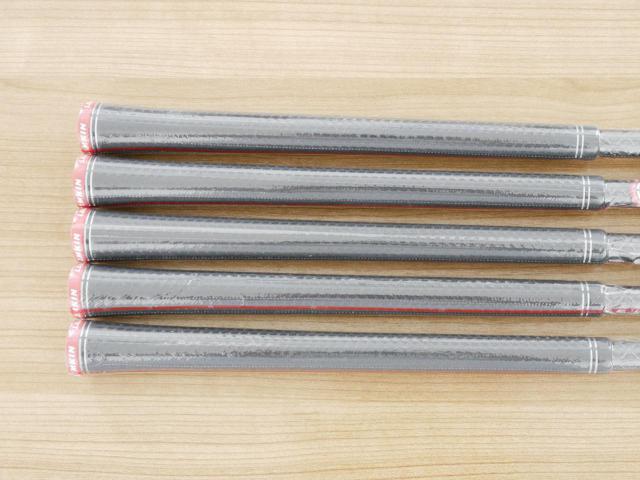 Iron set : Taylormade : **ของใหม่ ยังไม่แกะพลาสติก** ชุดเหล็ก Taylormade Stealth (ออกปี 2022 Japan Spec.) มีเหล็ก 6-Pw (5 ชิ้น) ก้านกราไฟต์ Mitsubishi Tensei TM60 Flex R